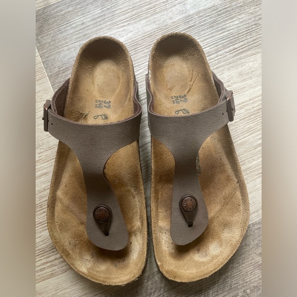 Birkenstock Shoes - Birkenstock Gizeh nubuck leather sandal